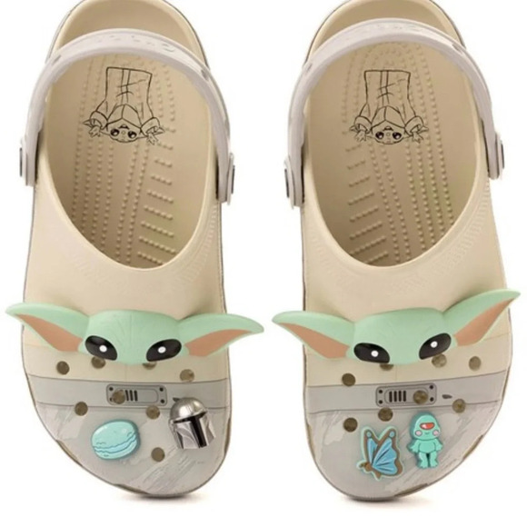 CROCS Mandalorian Baby Yoda NWT - Picture 10 of 14